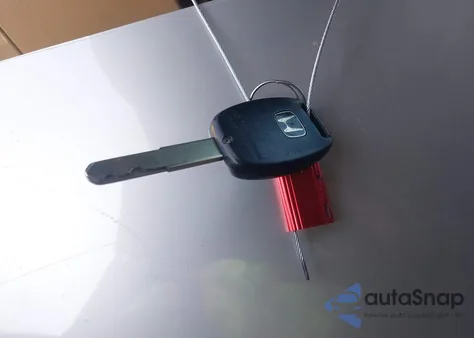 2014 Honda Odyssey Lx z USA, uszkodzony, nr VIN 5FNRL5H29EB008818